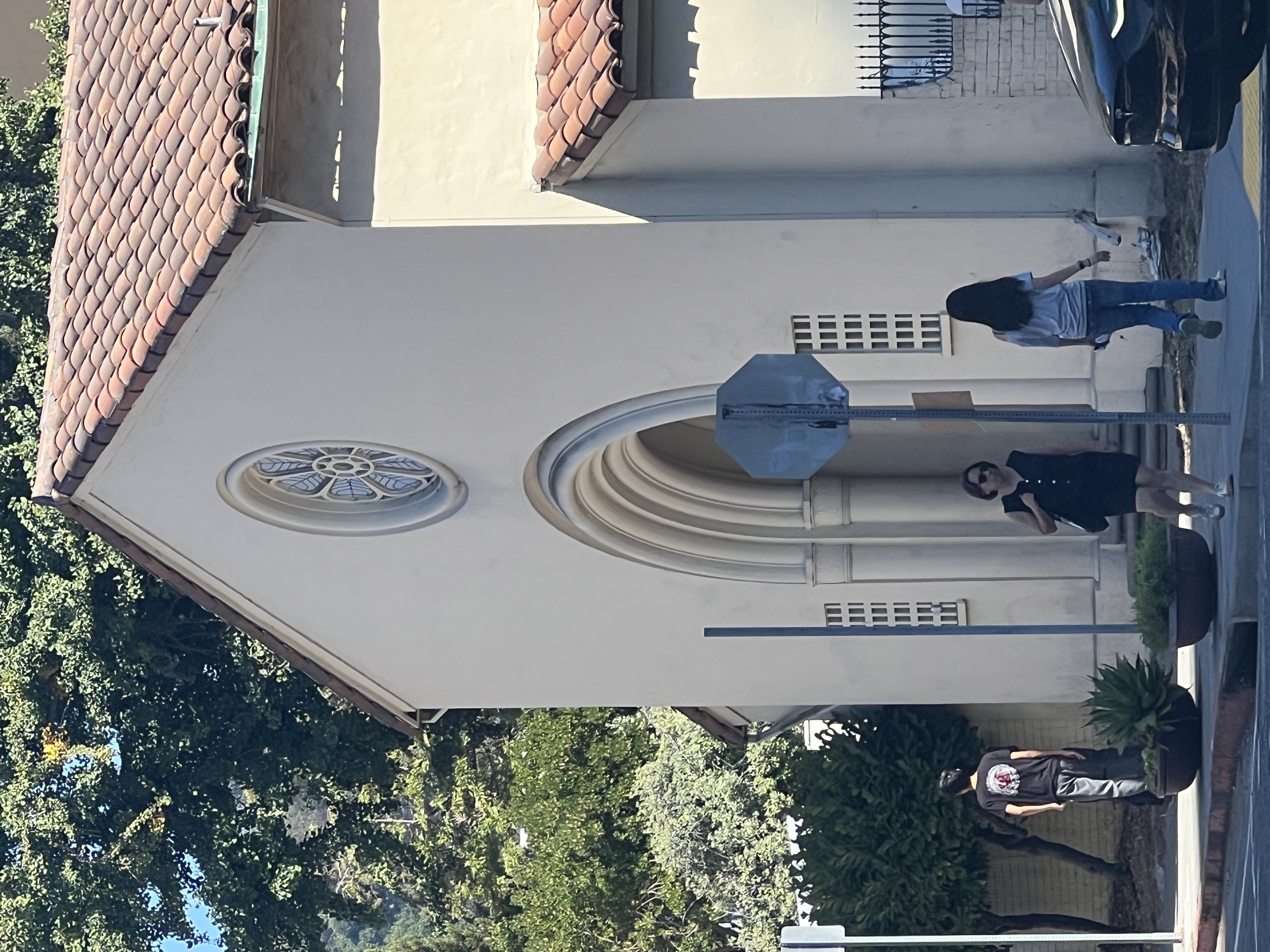 Left image description