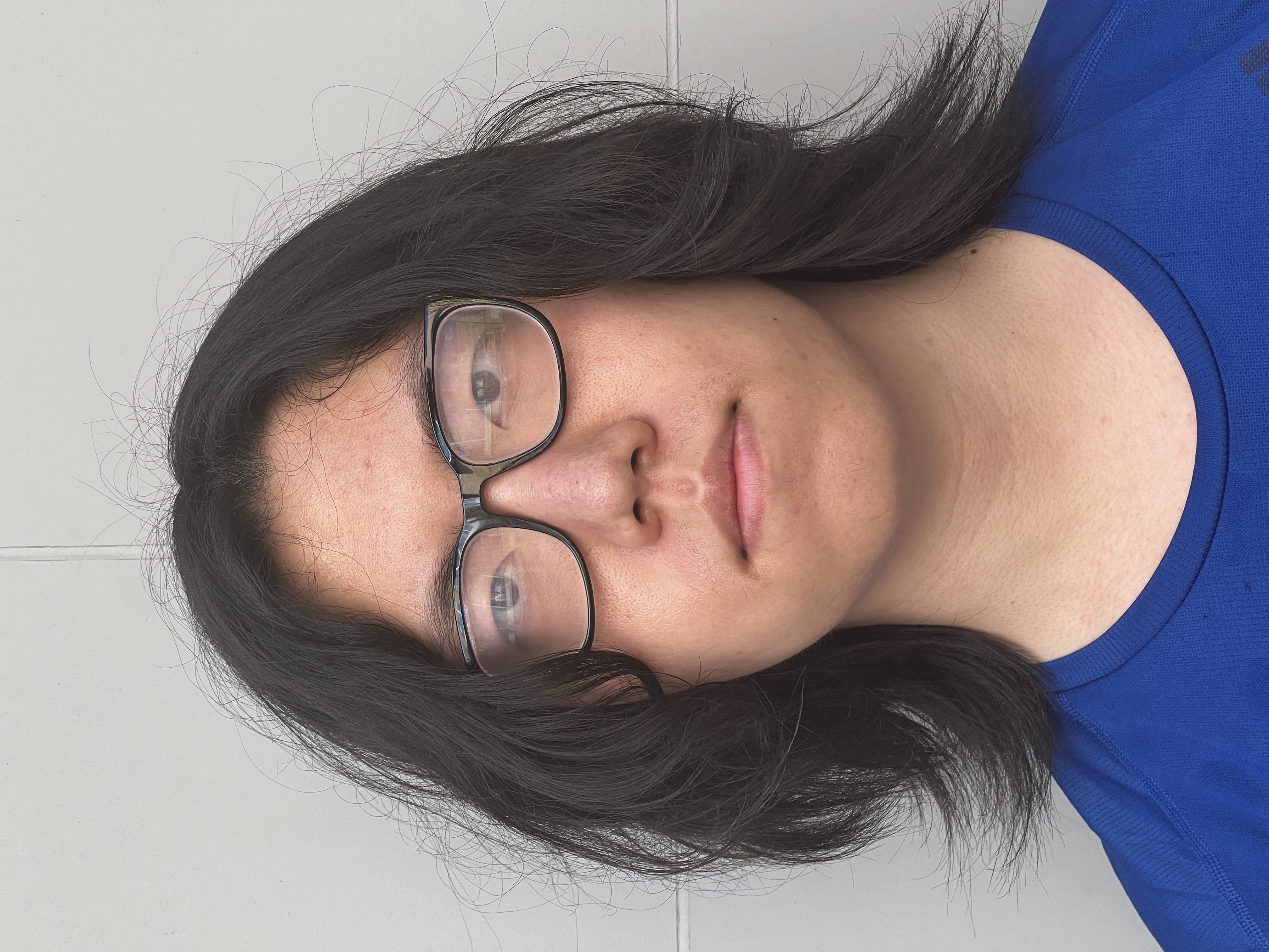 Right image description